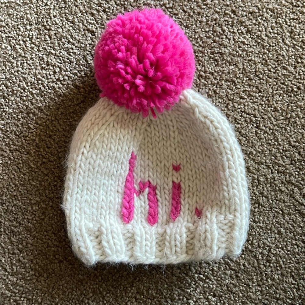 Spearmint Love “hi” baby beanie